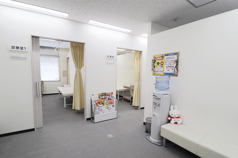 診察室入口